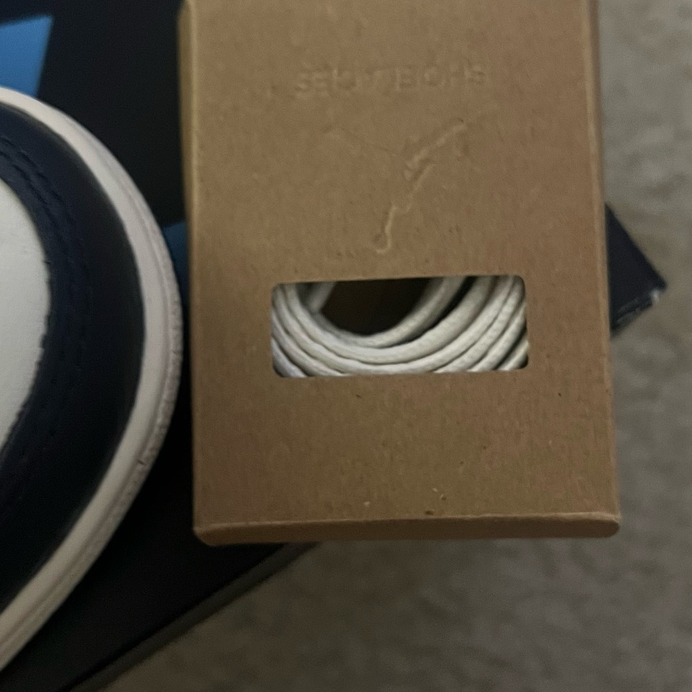 GRADE-SCHOOL AIR JORDAN 1 LOW OG "OBSIDIAN 3.5 - Picture 6 of 9
